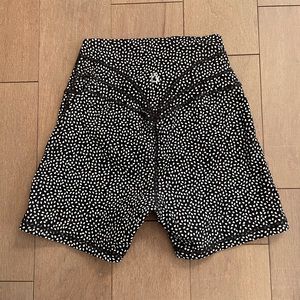 Buff Bunny Legacy Shorts 4” XS Bossy Print